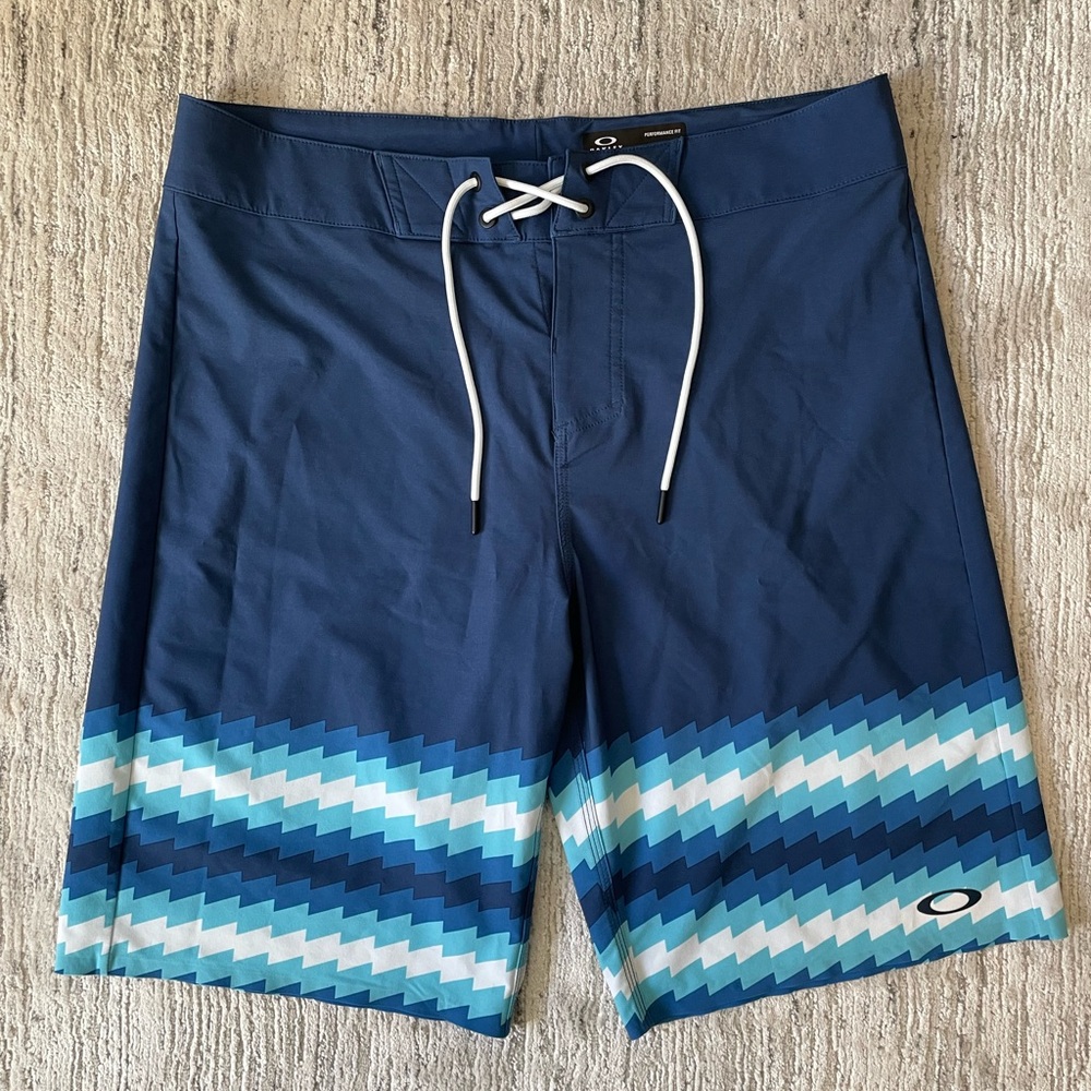 Mens Oakley Swim Shorts, Blue NWOT